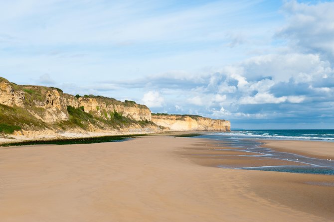 Normandy D-Day Beaches and American Cemetery Day Trip from Paris - Arromanches and the Artificial Harbor: Lunch With a Purpose