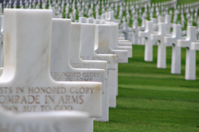 Normandy D-Day Tour From Paris - Eight People Means You Can Actually Talk to Your Guide