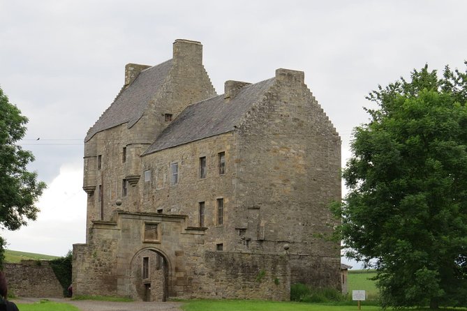 Outlander Adventure Day Tour from Glasgow Including Admissions - The coach ride: comfort on a 9-hour day