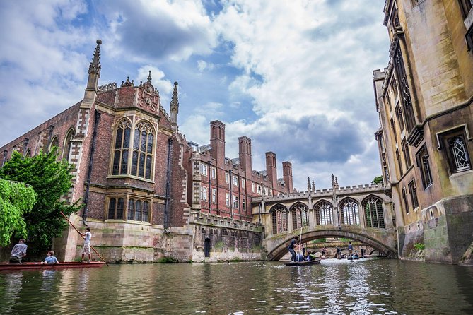 Oxford and Cambridge Universities Guided Day Trip from London - Time on the coach vs time on campus