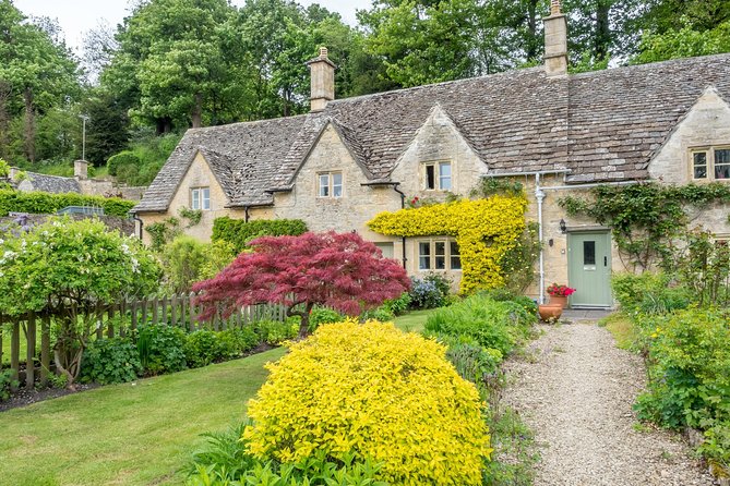 Oxford and Traditional Cotswolds Villages Small-Group Day Tour from London - Burford: the Gateway feel and quick Cotswolds flavor