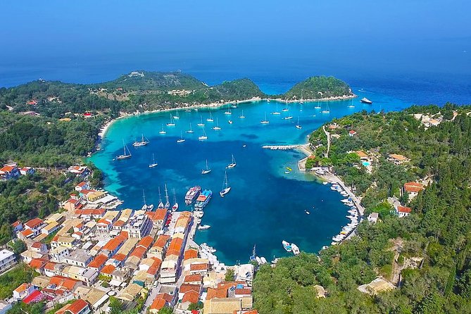 Paxos Antipaxos Blue Caves Day Tour from Corfu - Getting into the Paxos Blue Caves (Ipapanti and Ahai)