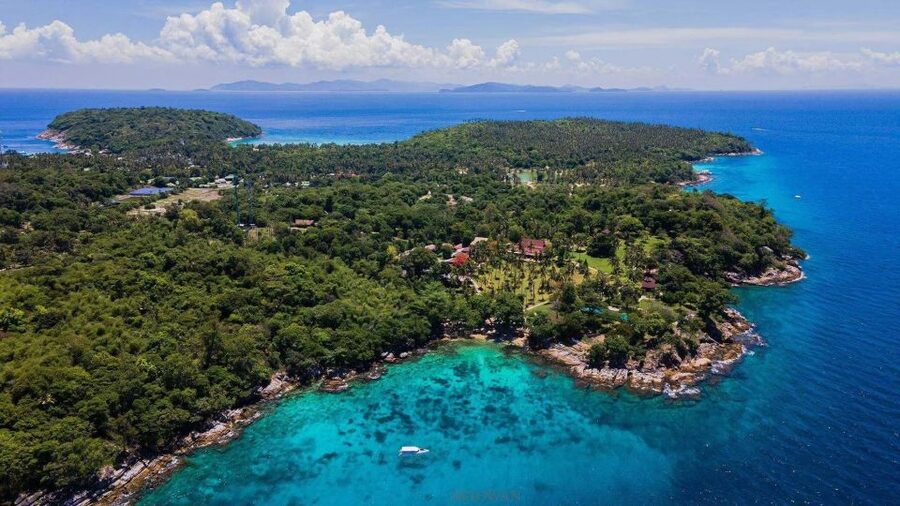 Phuket: Coral & Racha Islands Day Trip By Speedboat - Phuket Speedboat Day Trip: Why This Pair of Islands Works
