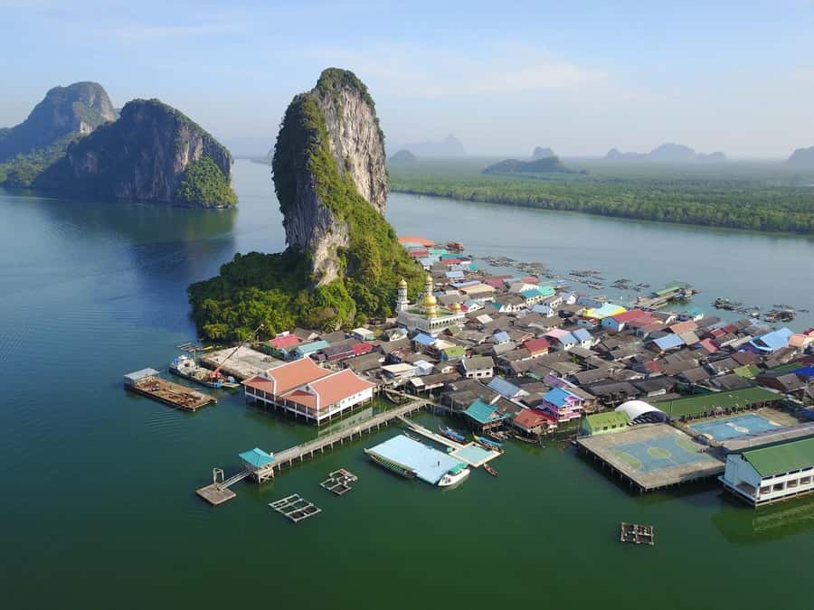 Phuket: Phi Phi & James Bond Island Combo Day Tour w/Lunch - Phi Phi snorkeling and swimming: Pileh Lagoon and Ko Phi Phi Don