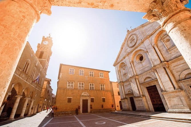 Pisa, Siena and San Gimignano Day Trip with Lunch & Wine Pairing - Price and value: why the lunch option can change the whole deal