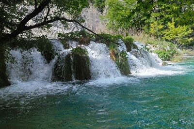 Plitvice Lakes Day Tour from Zadar, Simple and Safe - Morning vs afternoon tour: the one decision that affects everything