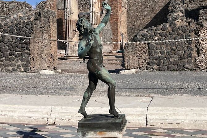 Pompeii and Naples Tour from Rome by Train with Lunch - What This Day Trip Feels Like: Best For, Not For