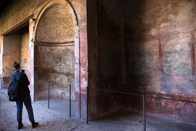 Pompeii & Mt.Vesuvius Day Tour from Naples with Pizza Lunch - Who’s Guiding What On Vesuvius: Guided Hike vs. On-Path Help