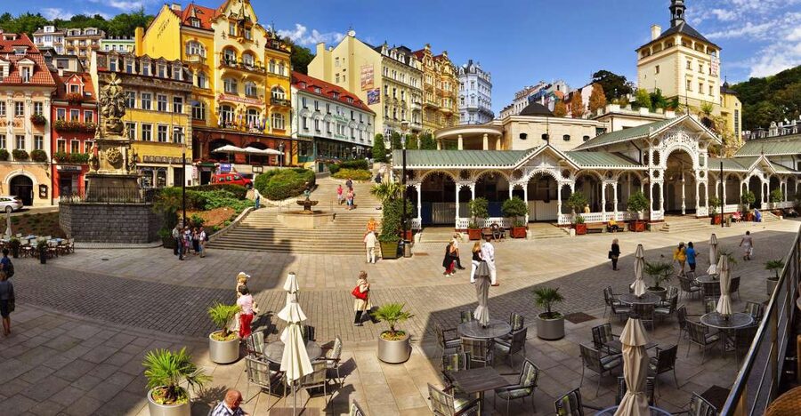 Prague: Karlovy Vary Day Trip with Watchtower and Funicular - Prague to Karlovy Vary: How the Day Is Built