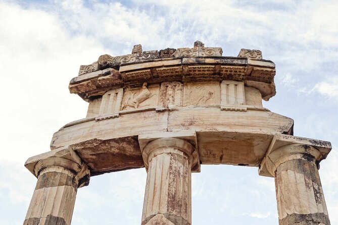 Premium Delphi Day Trip with an Expert Guide, Museum & Lunch - Museum time: the Antinoos statue and the bronze Charioteer