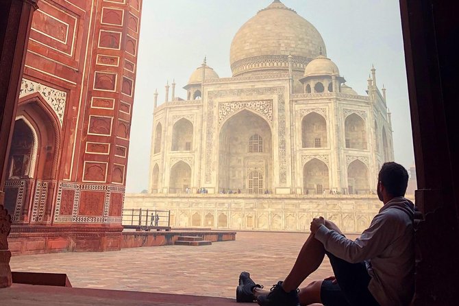 Private Agra Day Trip Taj Mahal Sunrise Tour From Delhi - Buffet breakfast at Grand Mercure Agra: fuel before Agra Fort