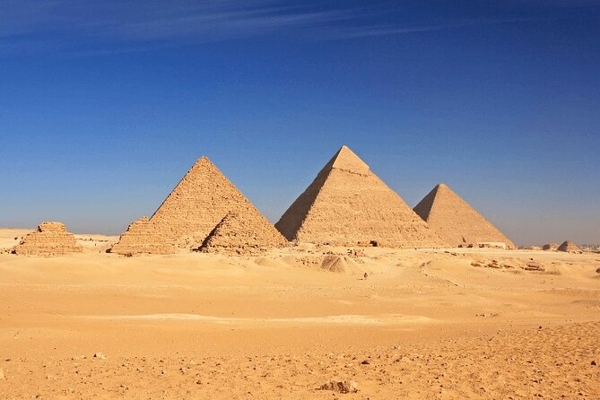 Private day trip to Cairo from Hurghada - Giza Pyramids in Real Time: Cheops, Chephren, Menkaure