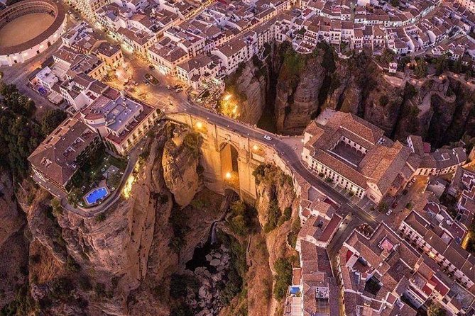 Private Day Trip to Ronda from Malaga with Driver-Guide - Lunch and free time: how to spend the 2 hours in Ronda