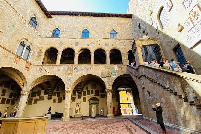 Private day trip to Siena, San Gimignano, Chianti and Pisa, from Florence - San Gimignano towers, Duomo, and Vernaccia shopping time
