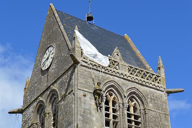 Private guided American D-Day Tour from Bayeux - Pickup, vehicle comfort, and the start of your Normandy day