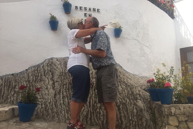 Private Guided Day Trip to the White Villages and Ronda from Seville - Stop 2: Setenil de las Bodegas and the rock-house effect