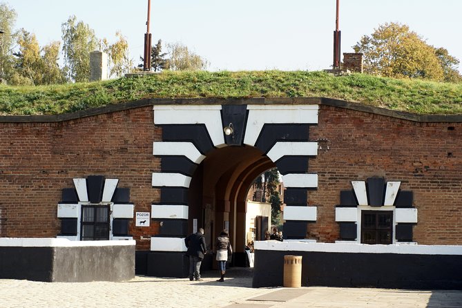 Private Half-Day Tour From Prague To Terezín Concentration Camp - Small Fortress (Gestapo prison): what one hour is really for