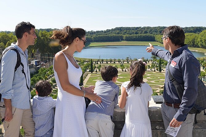 Private Half-Day Trip to Versailles from Paris with Macarons - Royal Chapel: the monarchy’s religious logic, in 10 minutes