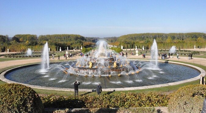 Private Half-Day Trip to Versailles from Paris with Macarons - Skip-the-line Versailles, but with a half-day reality check