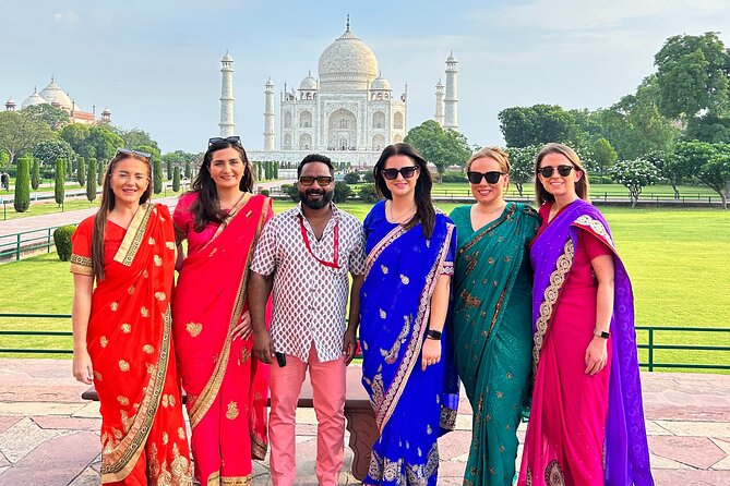 Private Sunrise Taj Mahal & Agra Tour from Delhi by Luxury Car - Stop 1 in Delhi: starting clean, not chaotic
