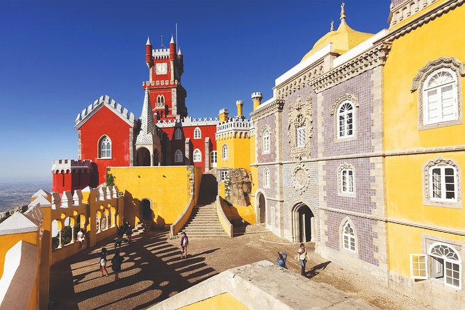 Private Tour: Sintra and Cascais Day Trip from Lisbon - Sintra Town Time: Two Hours to Eat, Wander, and Pick Your Moment
