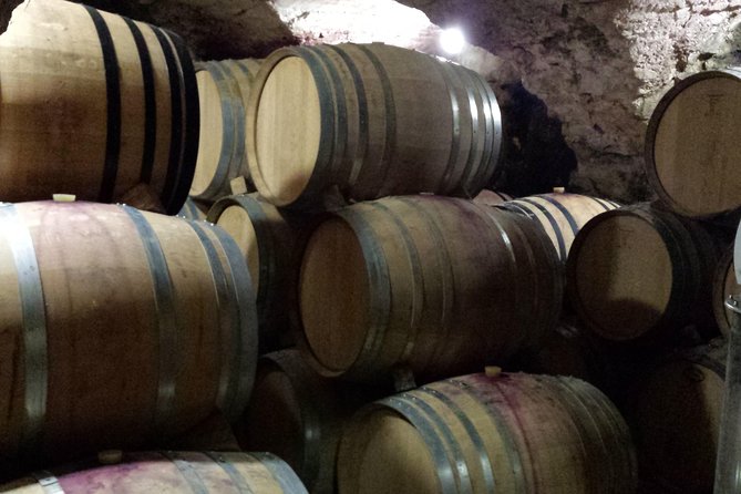 Provence Cru Wine Small-Group Half-Day Tour from Avignon - Wine tastings: how to make the most of three pours