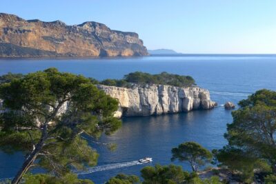 Provence Day Trip with Cassis Village Boat Ride and Local Wine Tasting from Aix - Calanques National Park by Boat: The Real Provence Postcard