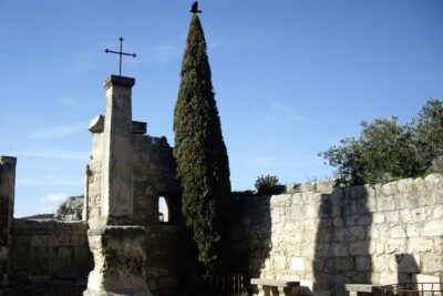 Provence in a Day Trip from Aix - Les Baux de Provence Hour: Hilltop Streets, Views, and the Walking Reality