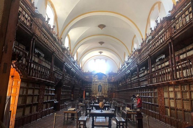 Puebla, Cholula & Tonantzintla Day Trip with Optional Lunch - Cholula’s church hill and that unreal photo angle