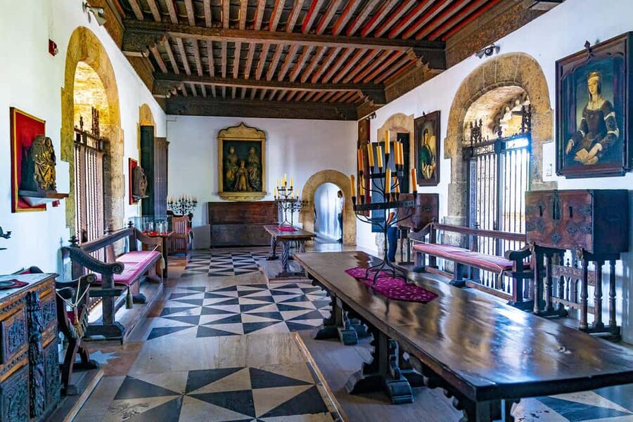 Punta Cana: Santo Domingo Day Trip with Tickets and Lunch - Lunch, drinks, and why the shop stops need your strategy