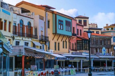 Rethymno: Full or Half-Day Trip to Chania with Audio Guide - Pickup timing and the meeting points you need to know