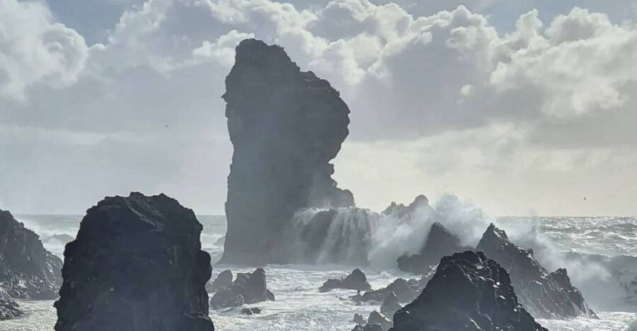 Reykjavik: Small-Group Snæfellsnes Day Trip - Snæfellsnes in 11 hours: why this peninsula works as a day trip