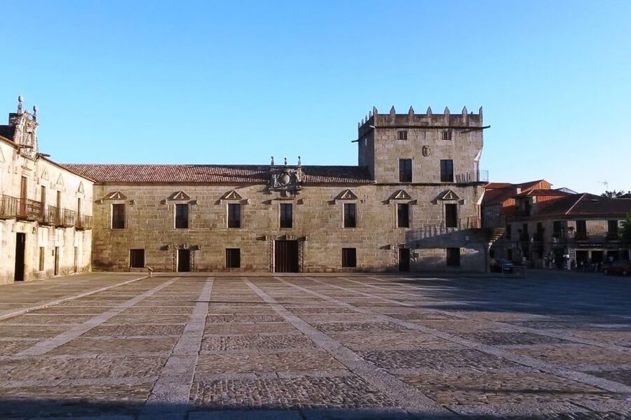 Rías Baixas: Guided Day Tour from Santiago with Boat Ride - Quick hits you’ll feel on the day