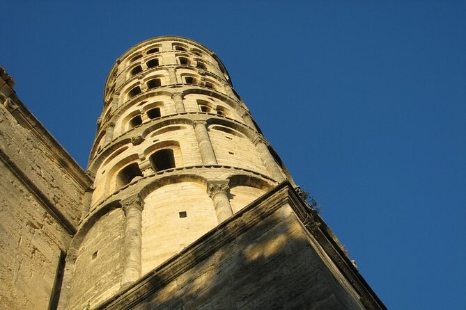 Roman Sites and Historical Places Day Trip from Avignon - Group size, van comfort, and how guides can make or break the experience