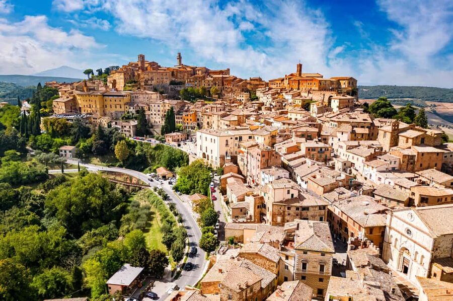 Rome: Tuscany & Montepulciano Day Trip with Lunch & Wines - Key things to know before you go