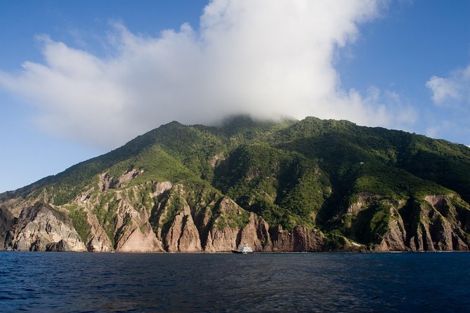 Saba Day Trip from St Maarten - The ferry from Simpson Bay to Fort Bay: good day, rough water