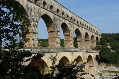 Saint Remy, Les Baux and Pont du Gard Small Group Half-Day Trip - Avignon Pickup and an 8-Seat Minivan That Keeps It Easy