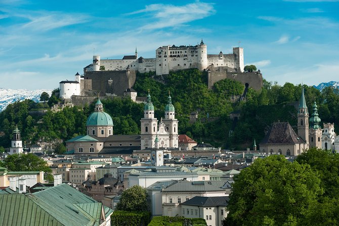 Salzburg and Lake District Day Tour from Munich - St. Wolfgang and the Big Decision: Optional Boat on Lake Wolfgang
