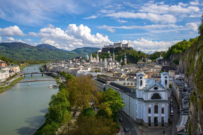 Salzburg and Lake District Day Tour from Munich - Guide Style and Timing: How the Day Feels in Real Life