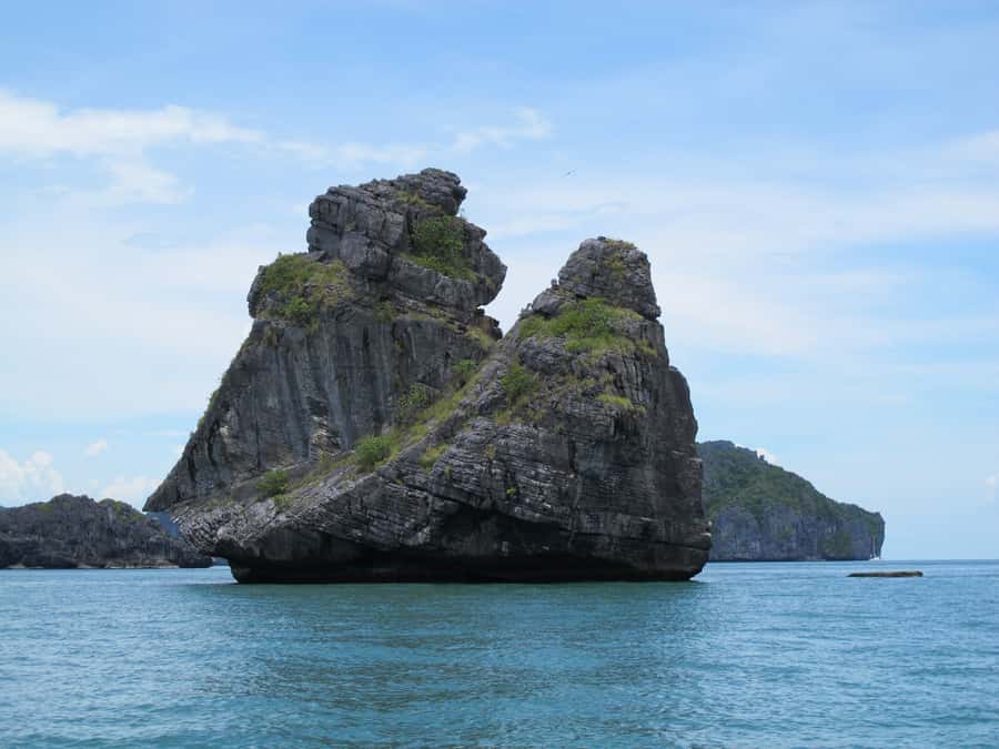 Samui: Angthong National Marine Park Day Trip by Speedboat - Entering Angthong National Marine Park by Speedboat