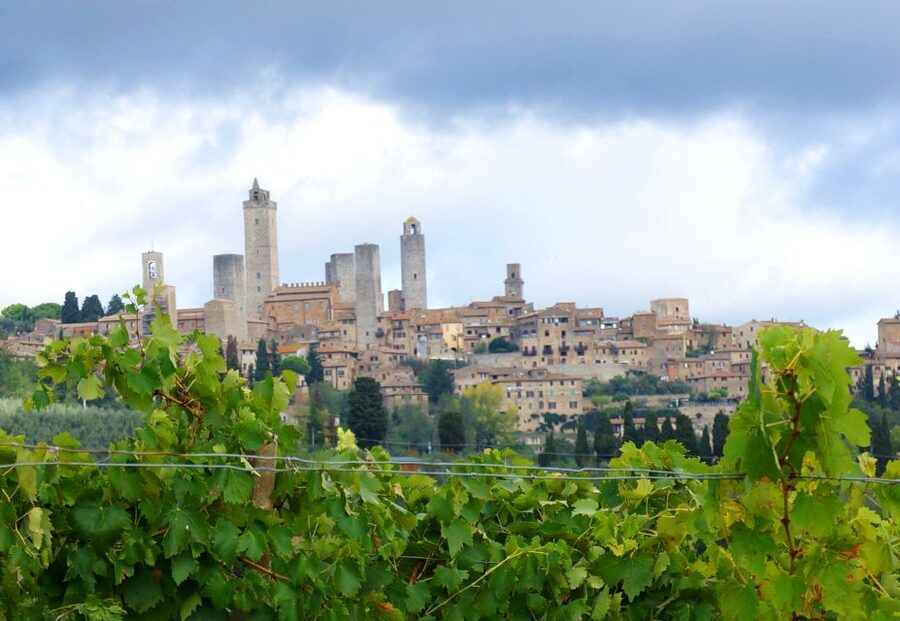 San Gimignano and Volterra: Day Tour from Siena - Volterra alabaster workshop: watching sculptors shape stone