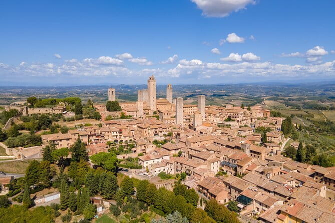 San Gimignano, Siena, Monteriggioni, Chianti Day Trip with Lunch & Wine Tasting - San Gimignano: The Town of Towers, Plus Plenty of Time to Wander