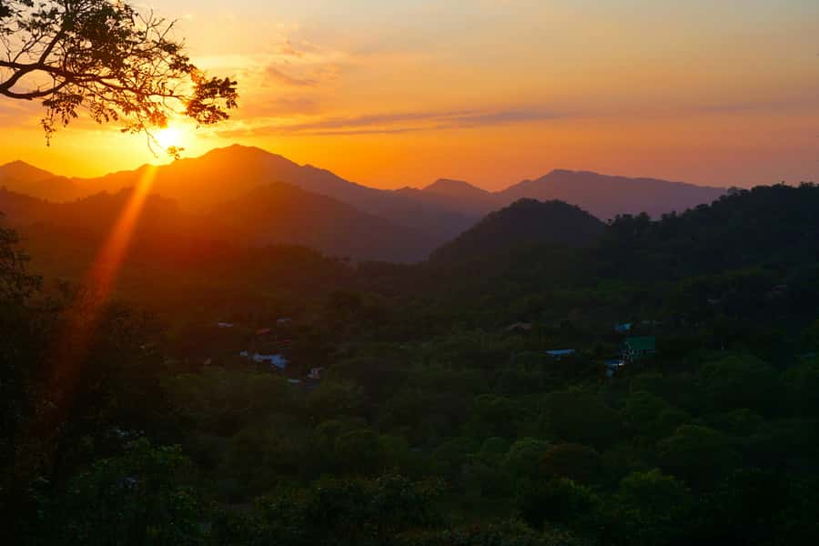 Santa Marta: Minca Coffee, Cocoa, & Waterfall Full-Day Trip - Bamboo Restaurant Lunch: Food With a View and a Real Pause