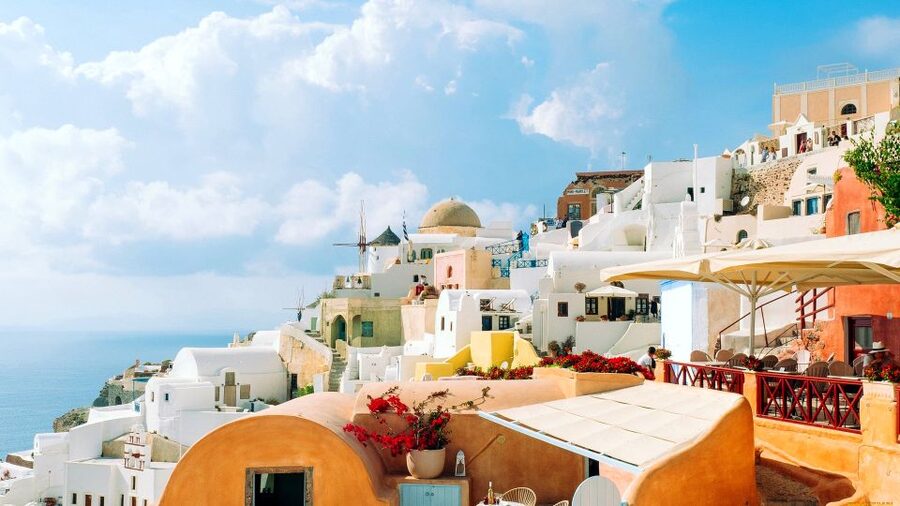 Santorini Guided Day Trip From Crete with Ferry Tickets - The Real World Stuff: Walking, Heat, and Ferry Conditions