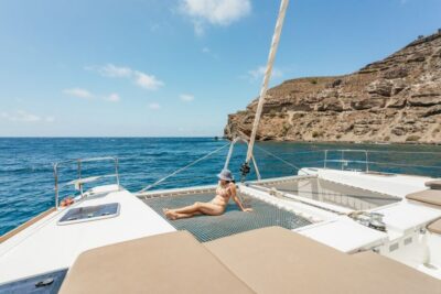 Santorini: Luxury Catamaran Day Trip with Meal and Open Bar - The 5–6 hours that matter: timing, pace, and how the day flows