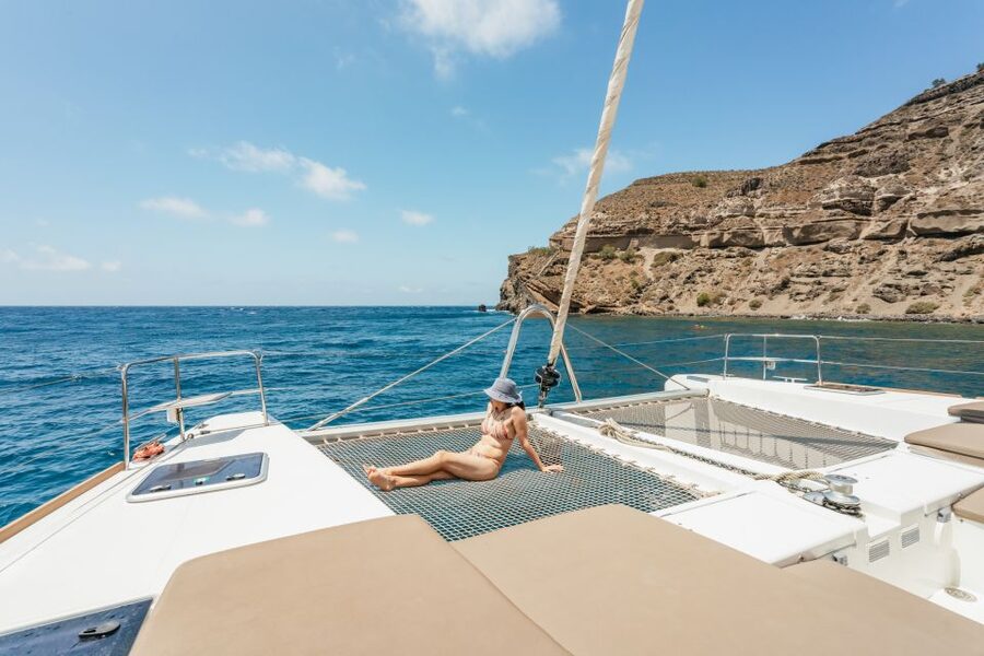 Santorini: Luxury Catamaran Day Trip with Meal and Open Bar - The 5–6 hours that matter: timing, pace, and how the day flows