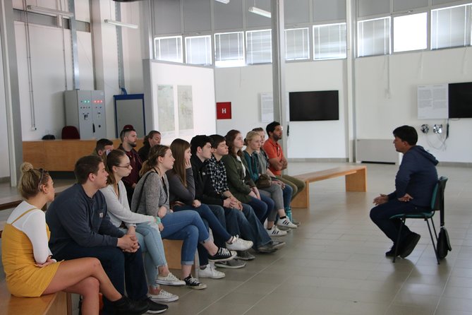 Sarajevo to Srebrenica: Genocide Study Tour with War Veteran - Meeting at 8:00 and the small-group rhythm