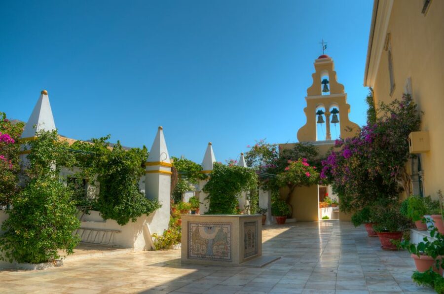 Saranda: Corfu Town and Palaiokastritsa Day Trip with Cruise - From Saranda Port to Corfu: how the day actually starts