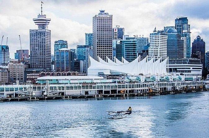 Seattle to Vancouver Urban and Scenic Day Trip - Canada Place and FlyOver Canada 4D: when a show becomes the highlight