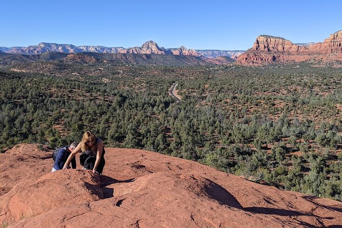 Sedona Day Trip from Phoenix - Main Street (Uptown Sedona): lunch options, shopping, and a breather